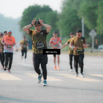 Runner Photo 6423826