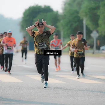Runner Photo 6423828