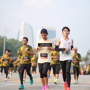 Runner Photo 6423848