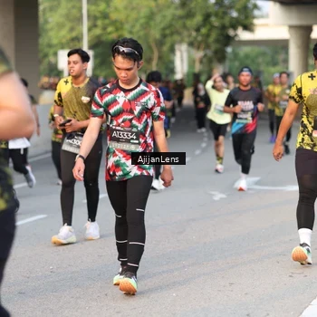 Runner Photo 6423853