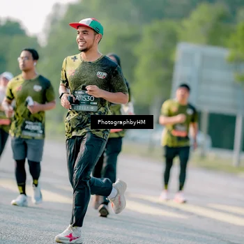 Runner Photo 6423865
