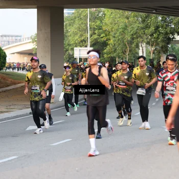 Runner Photo 6423876