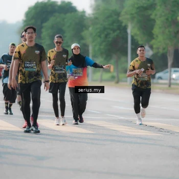 Runner Photo 6423898