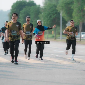 Runner Photo 6423905