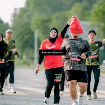 Runner Photo 6423912