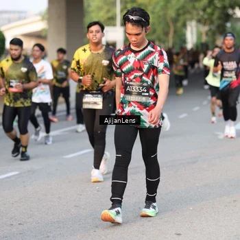 Runner Photo 6423913