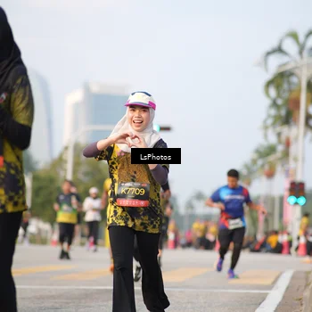 Runner Photo 6423914