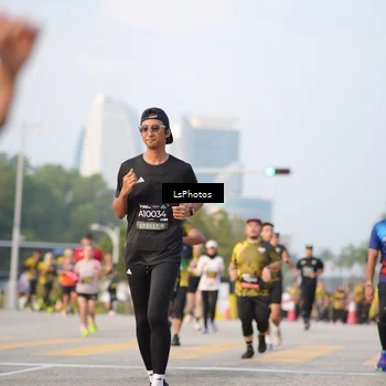 Runner Photo 6423926