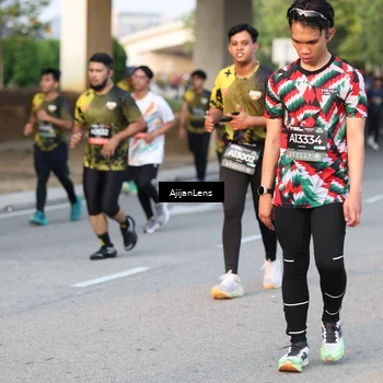 Runner Photo 6423941