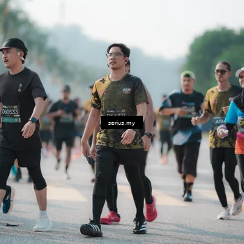 Runner Photo 6423947