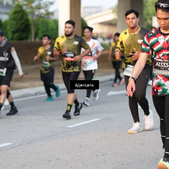 Runner Photo 6423950