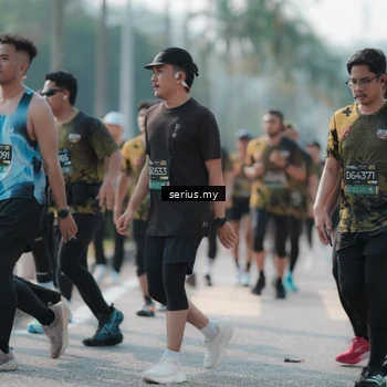 Runner Photo 6423963