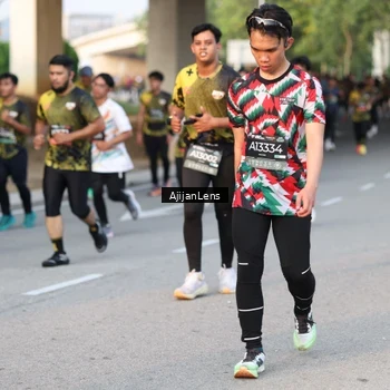 Runner Photo 6423965
