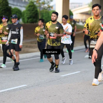 Runner Photo 6423976