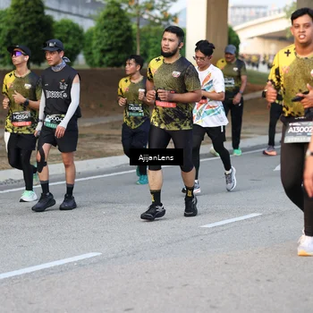 Runner Photo 6423993