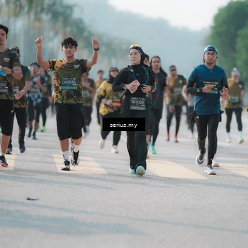 Runner Photo 6424001
