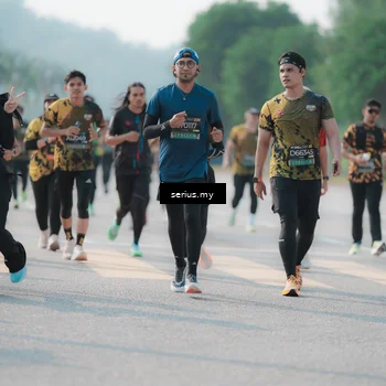 Runner Photo 6424024