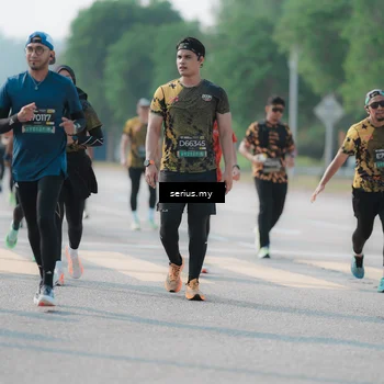 Runner Photo 6424026