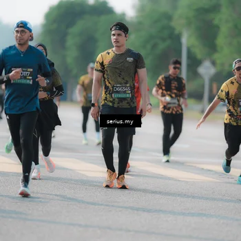 Runner Photo 6424027