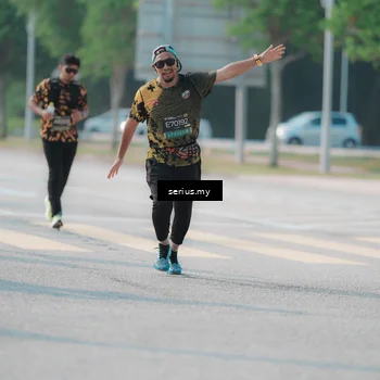 Runner Photo 6424044