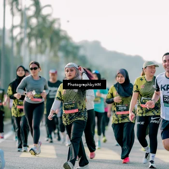Runner Photo 6424061
