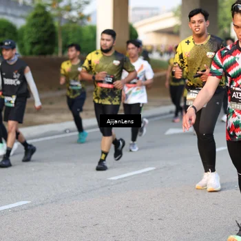 Runner Photo 6424062