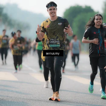 Runner Photo 6424074