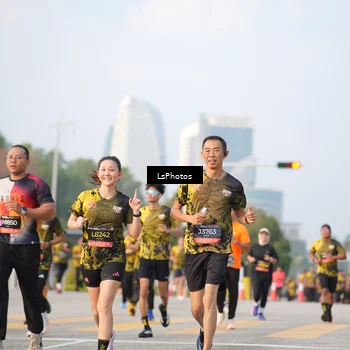 Runner Photo 6424082