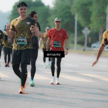 Runner Photo 6424084