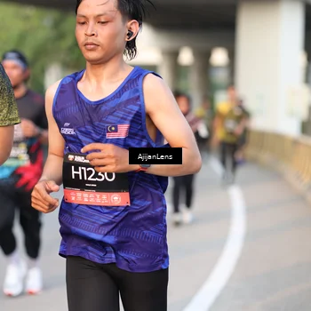 Runner Photo 6424091
