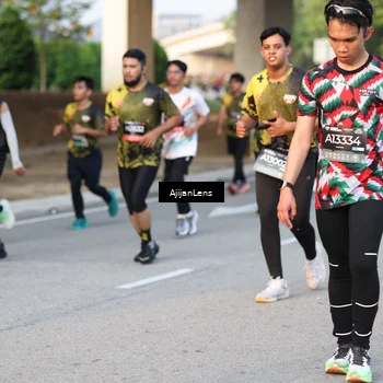 Runner Photo 6424103