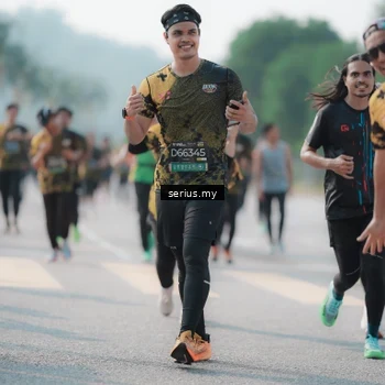Runner Photo 6424114