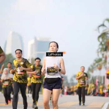 Runner Photo 6424118