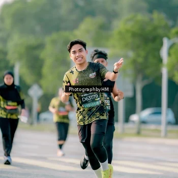 Runner Photo 6424122