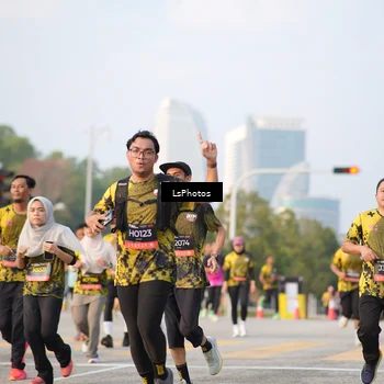 Runner Photo 6424130