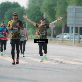 Runner Photo 6424146