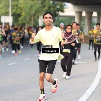 Runner Photo 6424151