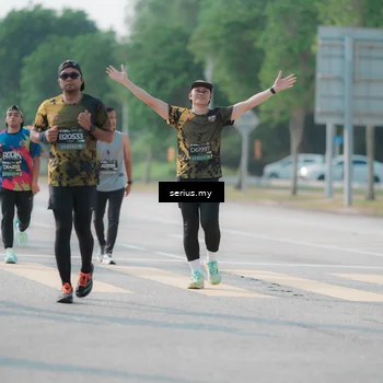 Runner Photo 6424154