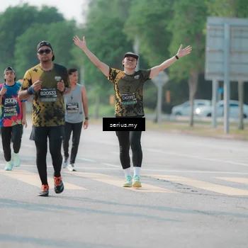 Runner Photo 6424161