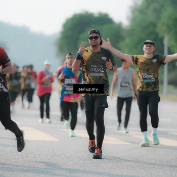 Runner Photo 6424184
