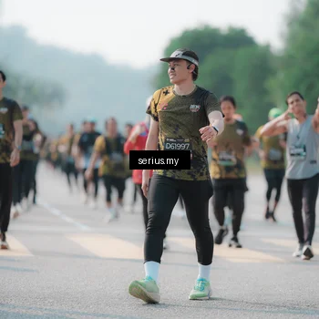 Runner Photo 6424206