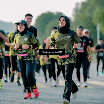 Runner Photo 6424211