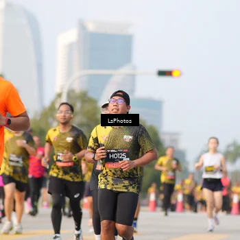 Runner Photo 6424213
