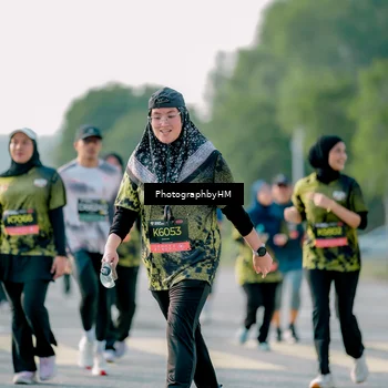Runner Photo 6424215