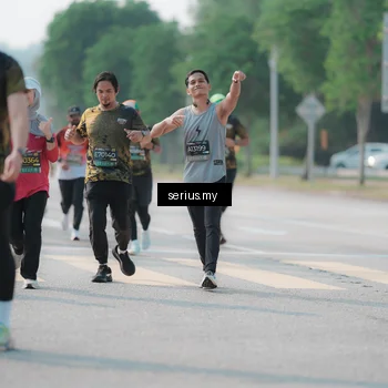 Runner Photo 6424217