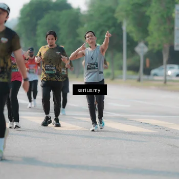 Runner Photo 6424221