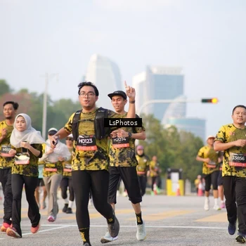 Runner Photo 6424226