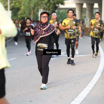 Runner Photo 6424234