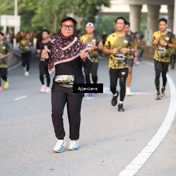Runner Photo 6424239