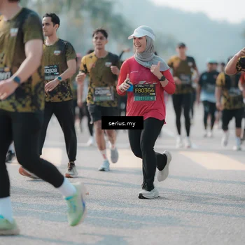 Runner Photo 6424244